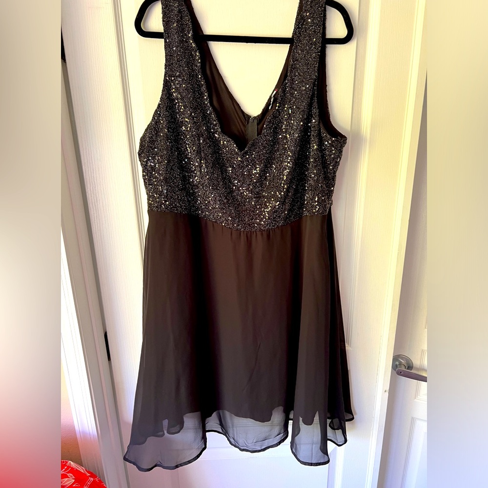 Plus size Black party dress